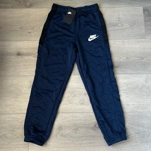 Nike Boys Comfort Sweatpants